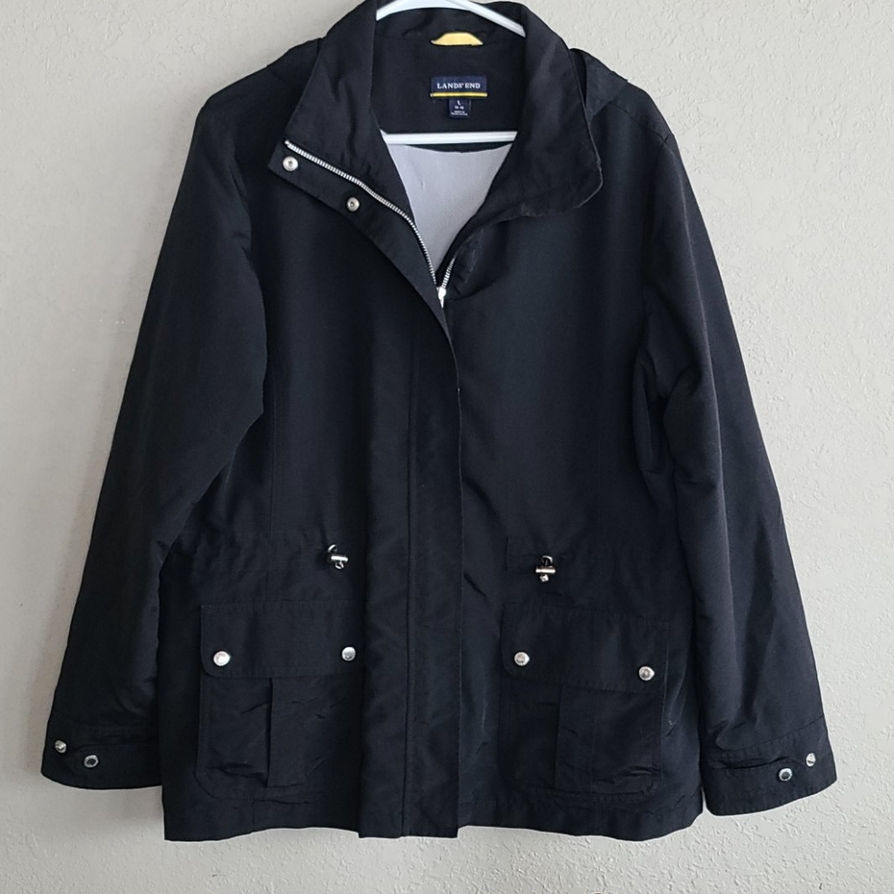 Lands' End Rain Jacket Size Large